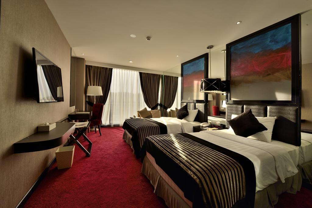 Amaroossa Cosmo 4* Jakarta