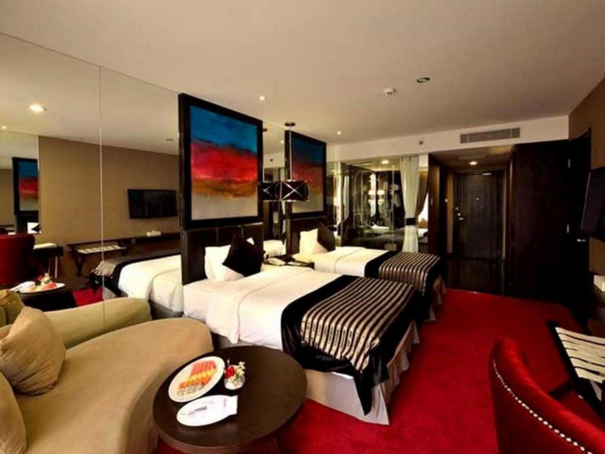 Amaroossa Cosmo Jakarta