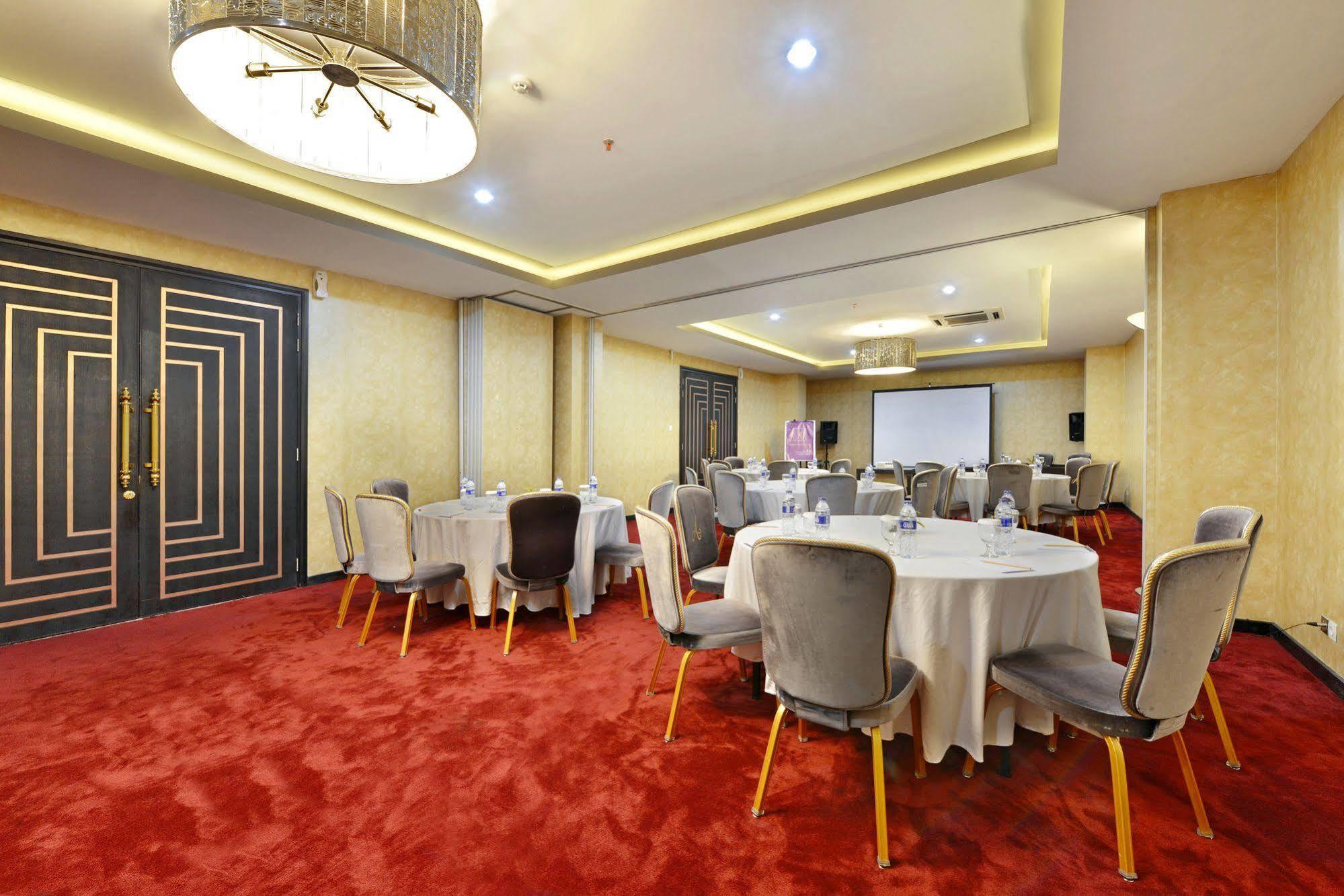 Amaroossa Cosmo Hotel Jakarta